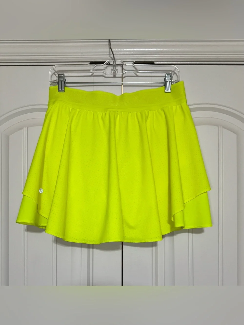 Lululemon Court Rival Perforated High-Rise Skirt *Long Highlight Yellow Size 10